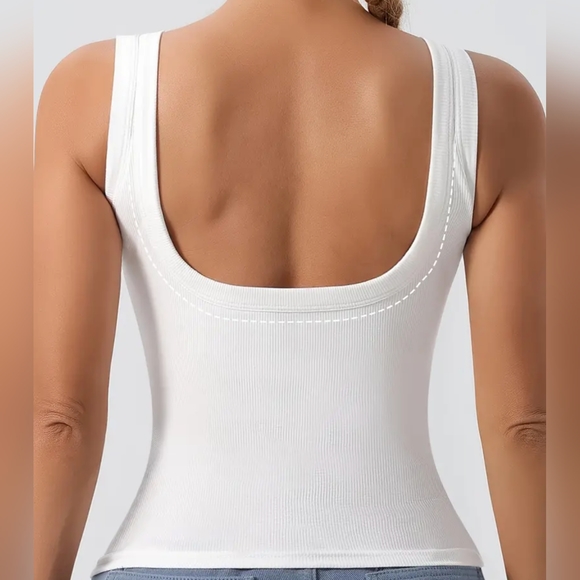 BNWOT size med shelf bra style tank top, white colour - Picture 9 of 12